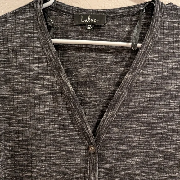 Lulus Jony heathered ribbed button up  midi Dres Medium,,3/4 bell sleeves NWT - Picture 3 of 11